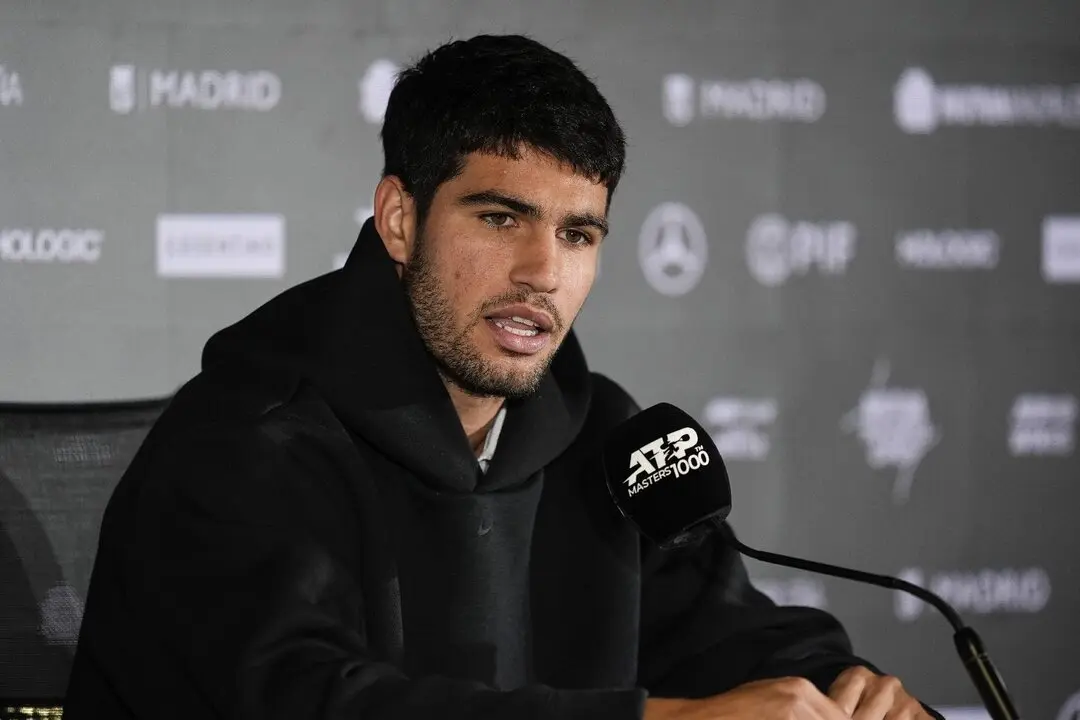 El tenista espa&ntilde;ol Carlos Alcaraz en rueda de prensa en el Mutua Madrid Open 2025. / OSCAR J.BARROSO