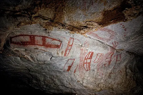 Interior de la cueva de Castillo. / T.C.
