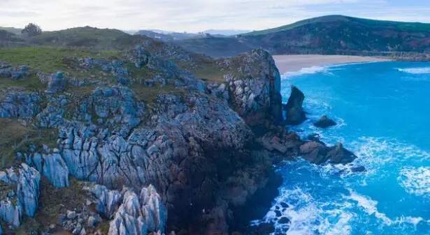 La playa de Usgo en Cantabria. / A.S.P