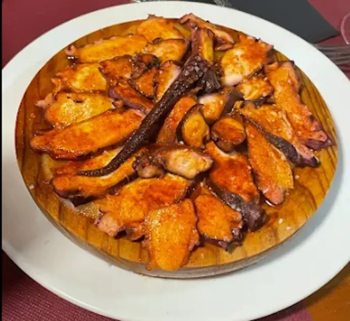Uno de los platos que ofrece el local. / A.E