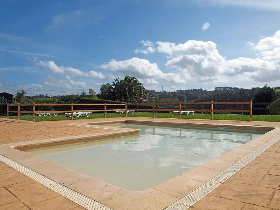Instalaciones que hay en el entorno. / Caravaning Oyambre