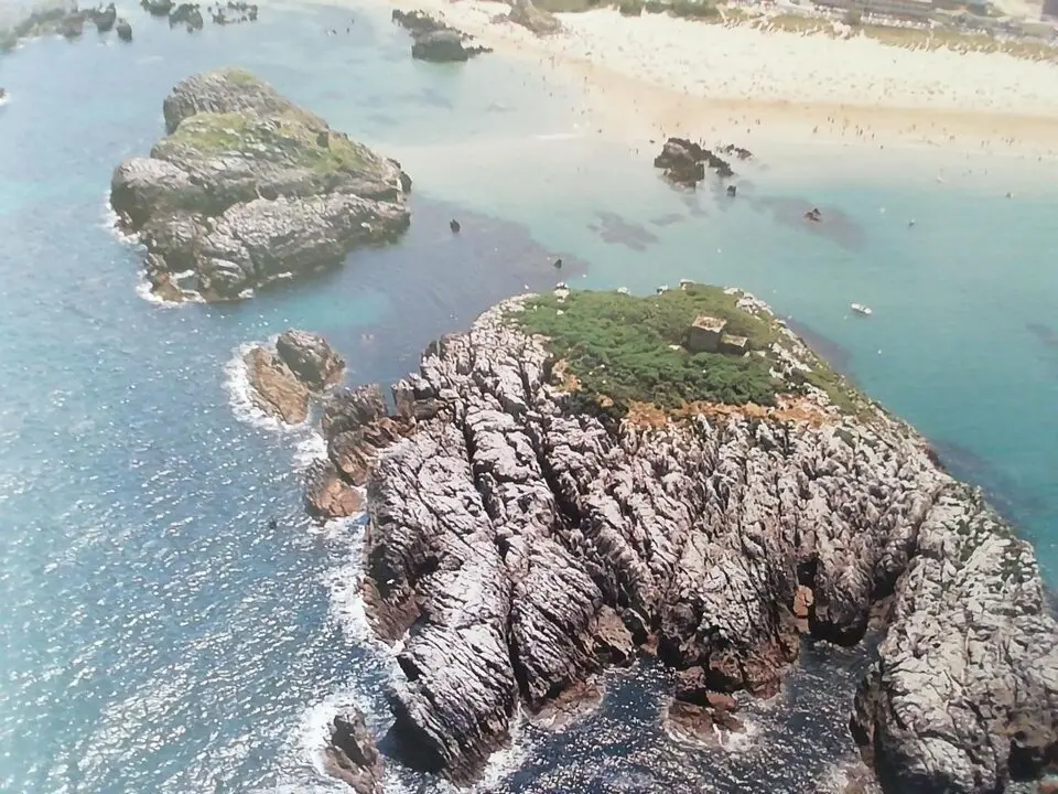 Vista a&eacute;rea de la isla de San Pedruco. / Red C&aacute;ntabra de Desarrollo Rural