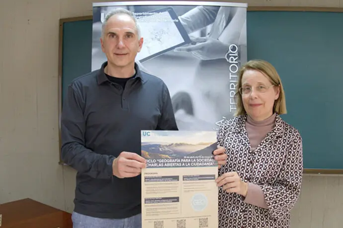 Los profesores de la UC Pablo Fern&aacute;ndez de Arroyabe y Carmen Gil de Arriba, organizadores del ciclo. / ep