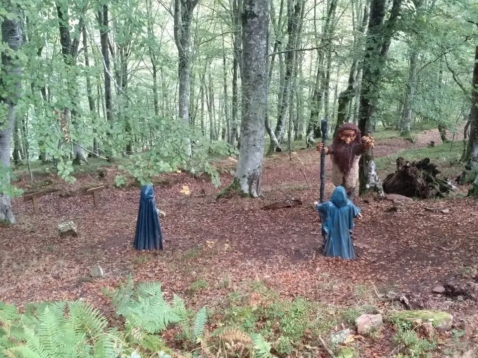 Senda Mitol&oacute;gica Las criaturas del Monte Hozarco. / A.E.