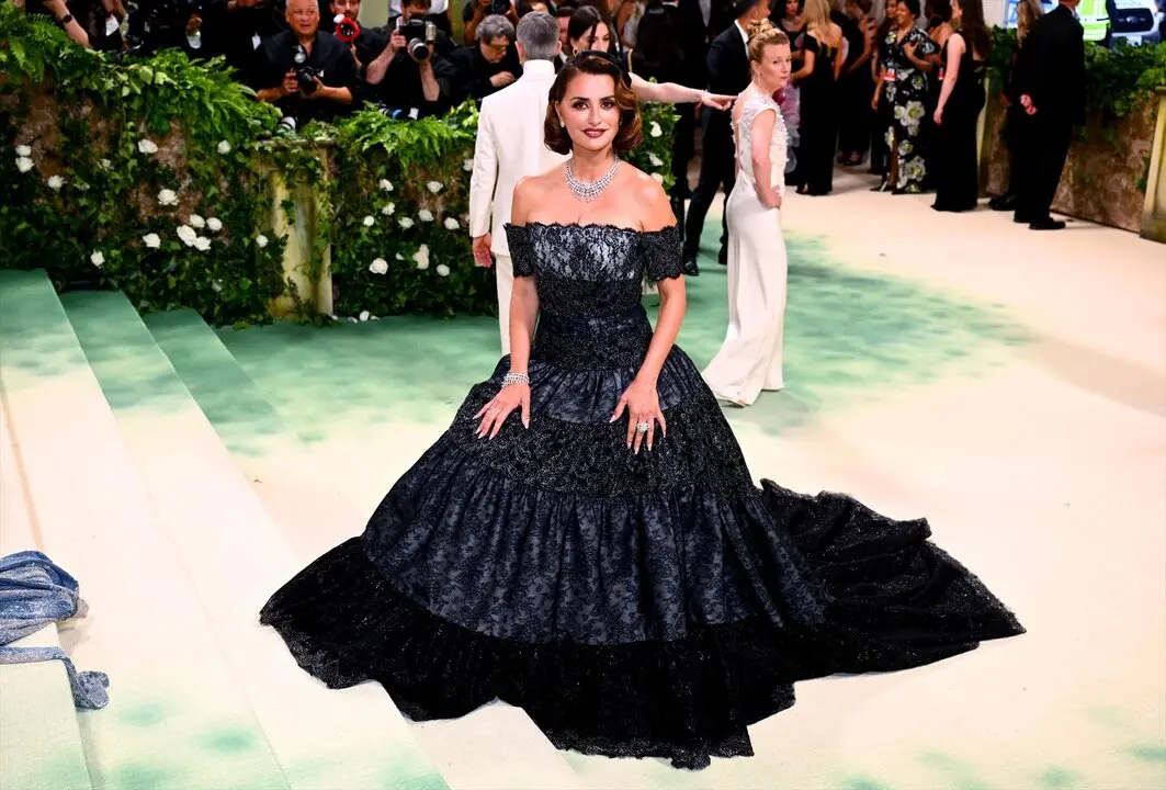 Pen&eacute;lope Cruz en la alfombra roja de la Met Gala en la pasada edici&oacute;n. / Matt Crossick