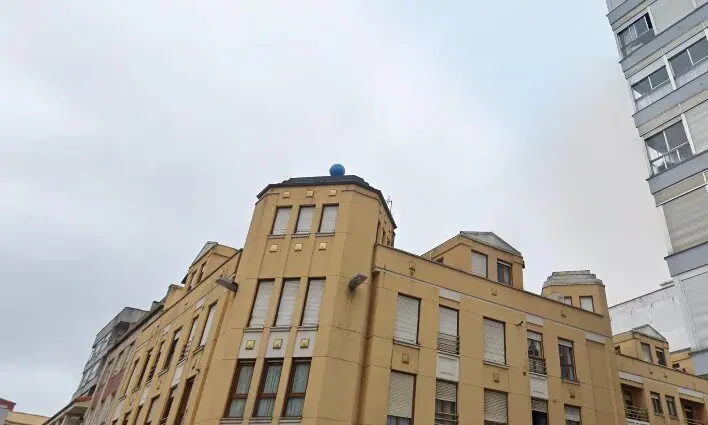 Edificio en el que se encuentra la bola del mundo. / A.E.
