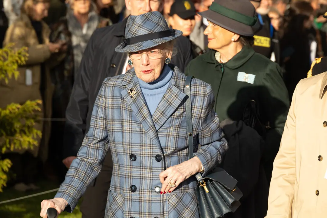 La reina Margarita recibe el alta tras hospitalizaci&oacute;n en Copenhague. / EP