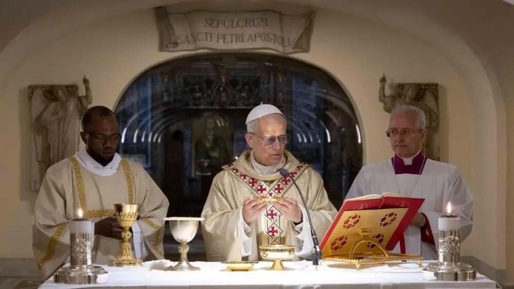 El Papa Le&oacute;n XIV celebra misa en las Grutas Vaticanas. / Vatican Media