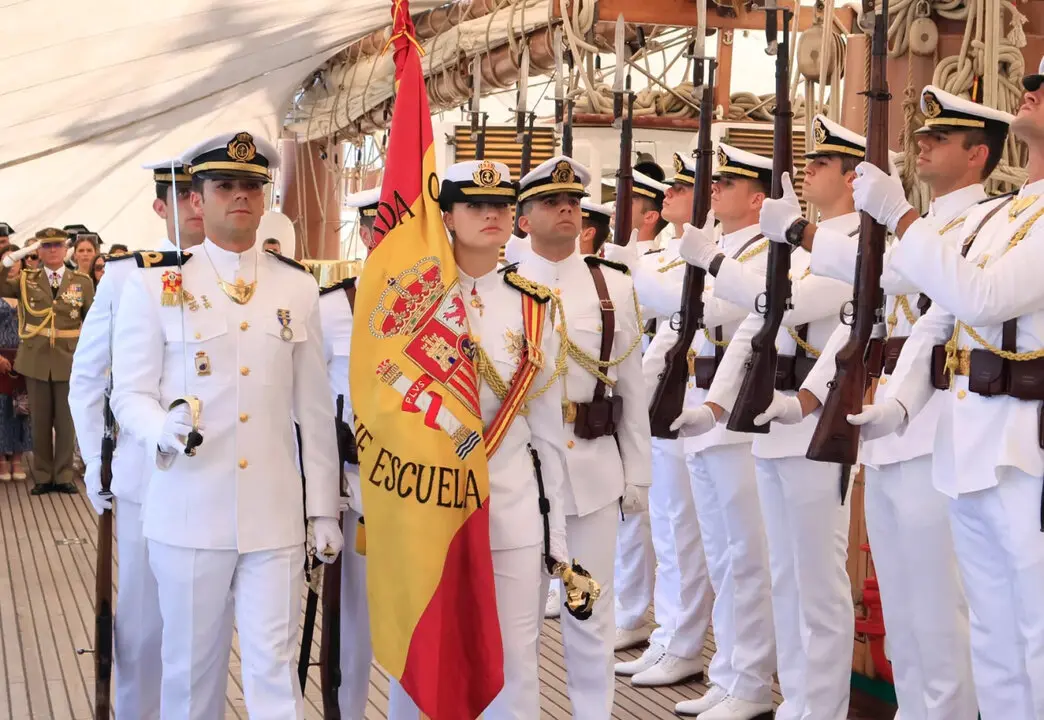 La princesa Leonor durante la jura de bandera en Cartagena de Indias. / X