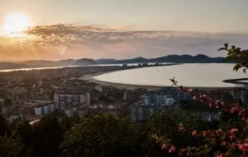 Vista de la localidad de Laredo. / A.S.