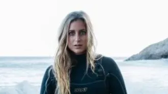La surfista Luc&iacute;a Marti&ntilde;o. / X