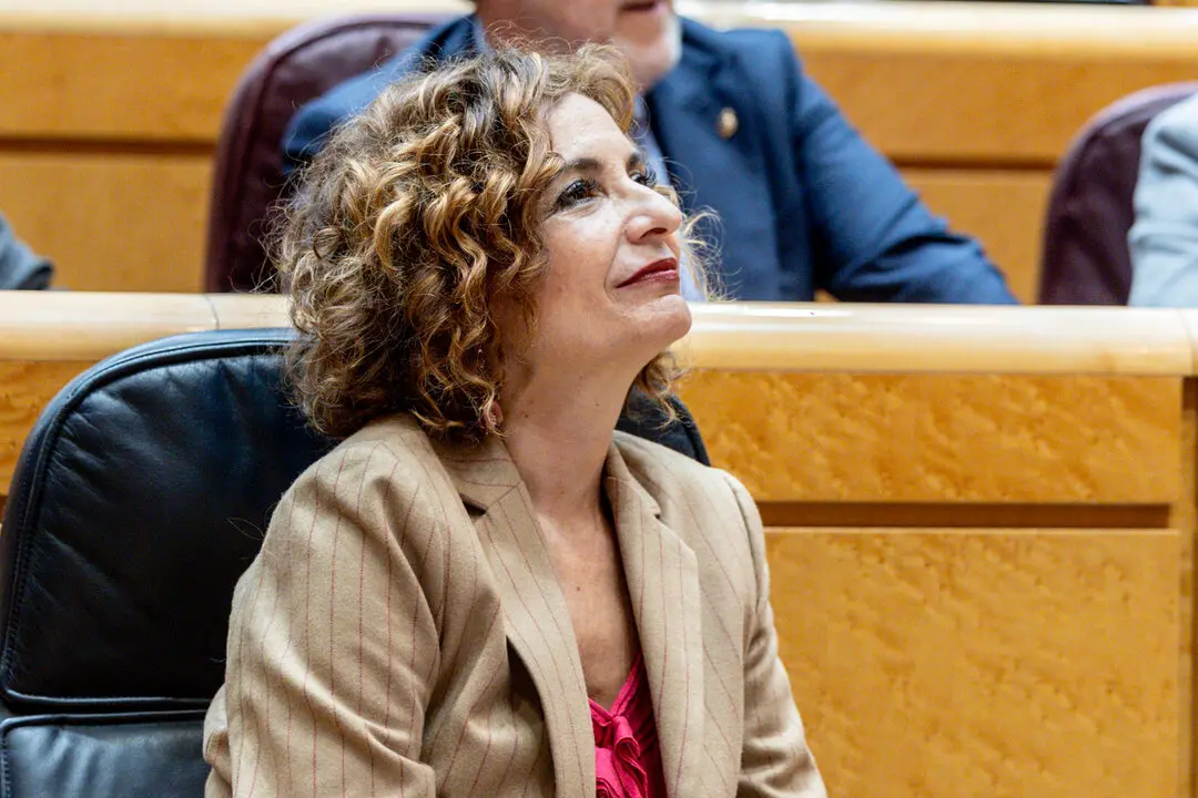 La vicepresidenta primera y ministra de Hacienda, Mar&iacute;a Jes&uacute;s Montero. / EP