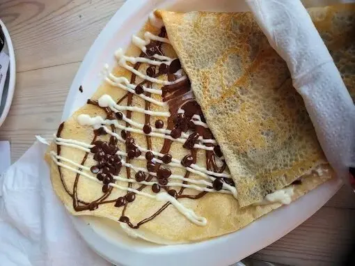 Una de las crepes que ofrece el local. / A.E