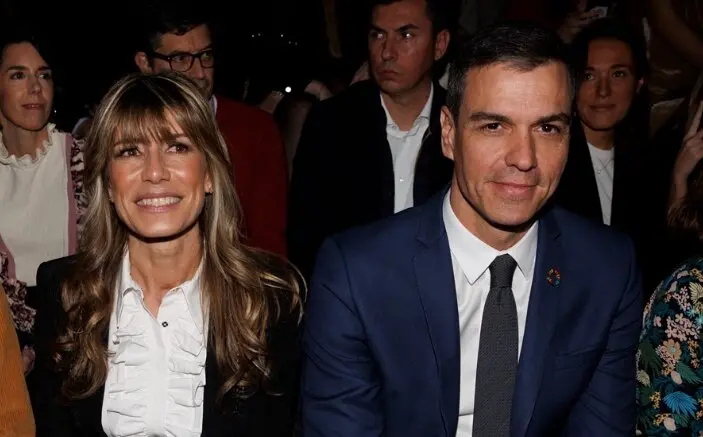 El presidente de Gobierno, Pedro S&aacute;nchez con su esposa, Bego&ntilde;a G&oacute;mez Fern&aacute;ndez. / Eduardo Parra