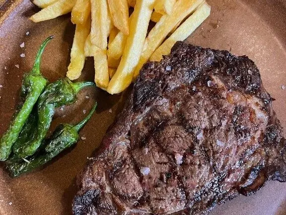 Entrecot de vaca, una de las especialidades del restaurante. / IG