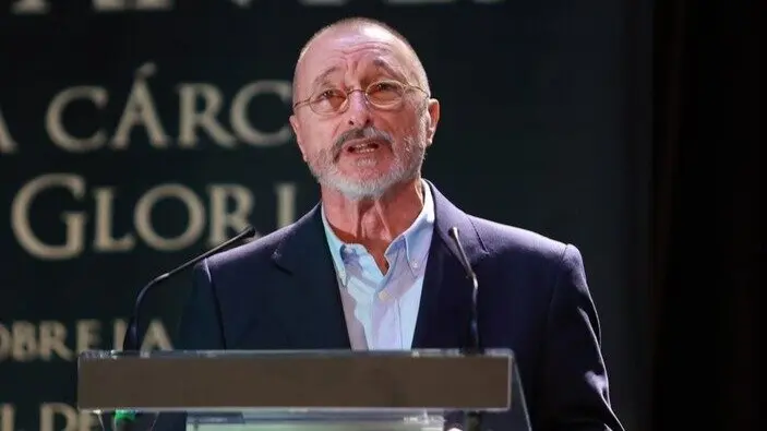 El escritor Arturo P&eacute;rez-Reverte. / Roc&iacute;o Ruz / Archivo