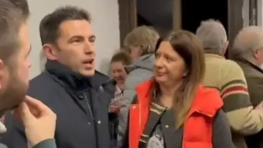 "La Fontanera" del PSOE junto al socialista c&aacute;ntabro, Pedro Casares. / X