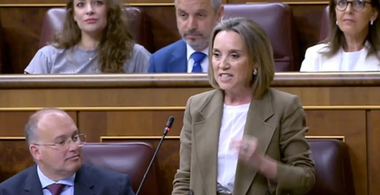 Cuca Gamarra durante la sesi&oacute;n de control al Gobierno. / X