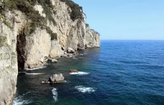 Vista del faro del Cabalo. / A.S.