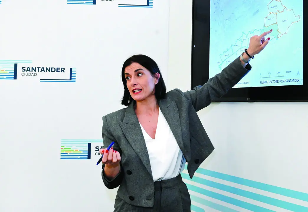 La alcaldesa de Santander, Gema Igual, inform&oacute; el pasado abril sobre las alegaciones aceptadas y desestimadas para la nueva normativa de la OLA. / Alerta
