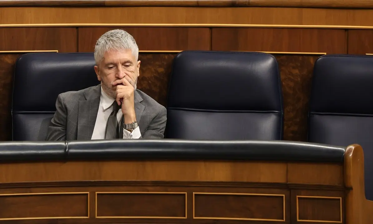 El ministro de Interior, Fernando Grande-Marlaska, interviene durante una sesi&oacute;n de control al Gobierno. / Marta Fern&aacute;ndez