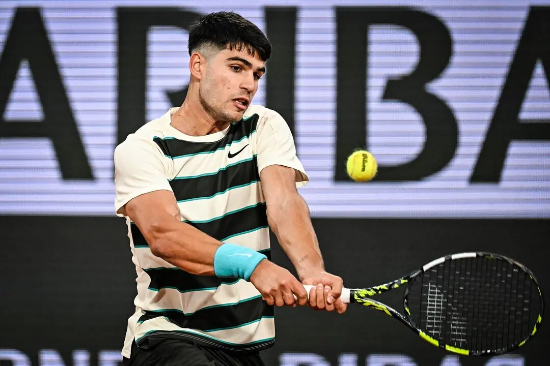 Carlos Alcaraz durante uno de sus partidos en Roland Garros. / EP