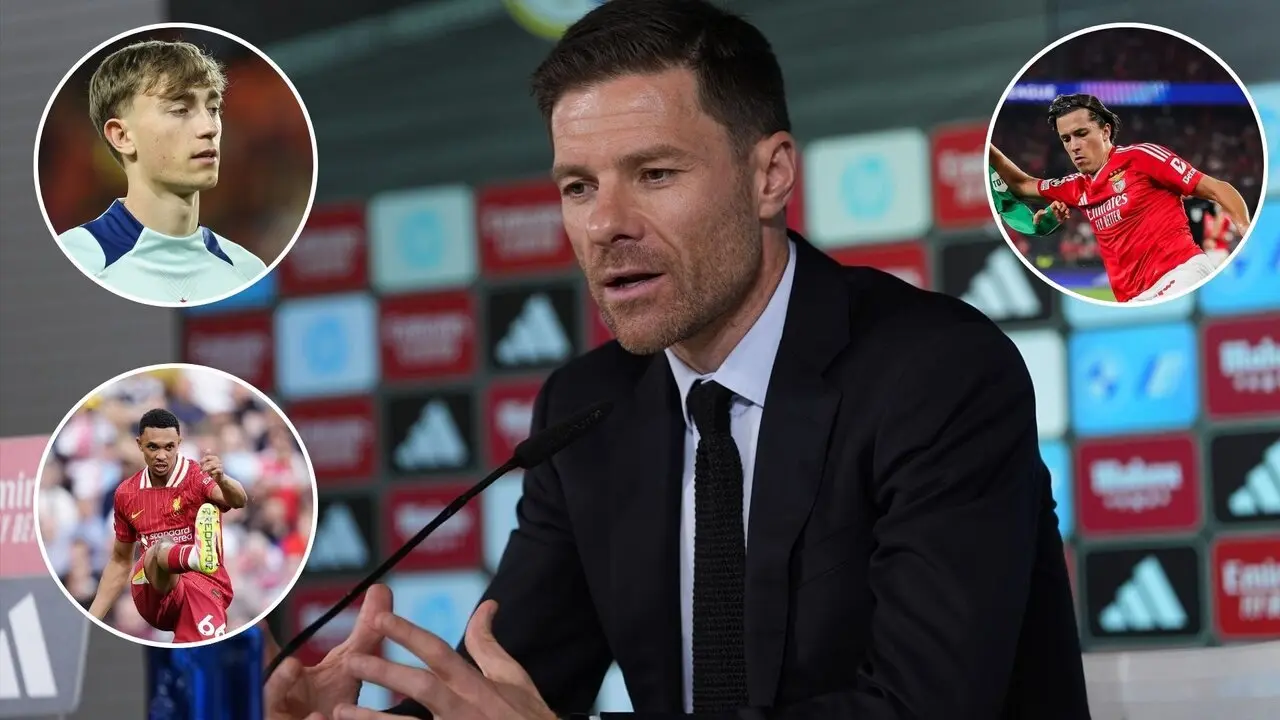 El nuevo entrenador del Madrid, Xabi Alonso, junto a las nuevas incorporaciones. / EP