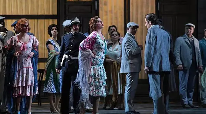 Escena de la obra 'La verbena de la paloma' de Teatro de la Zarzuela. / x