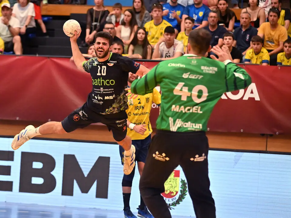 &Aacute;lex Rubi&ntilde;o durante el enfrentamiento de Copa en Irun. / JL Recio / RFEB