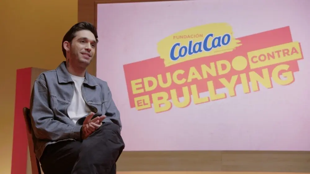 V&iacute;ctor El&iacute;as relata su dura infancia, marcada por las adicciones de sus padres. / EP