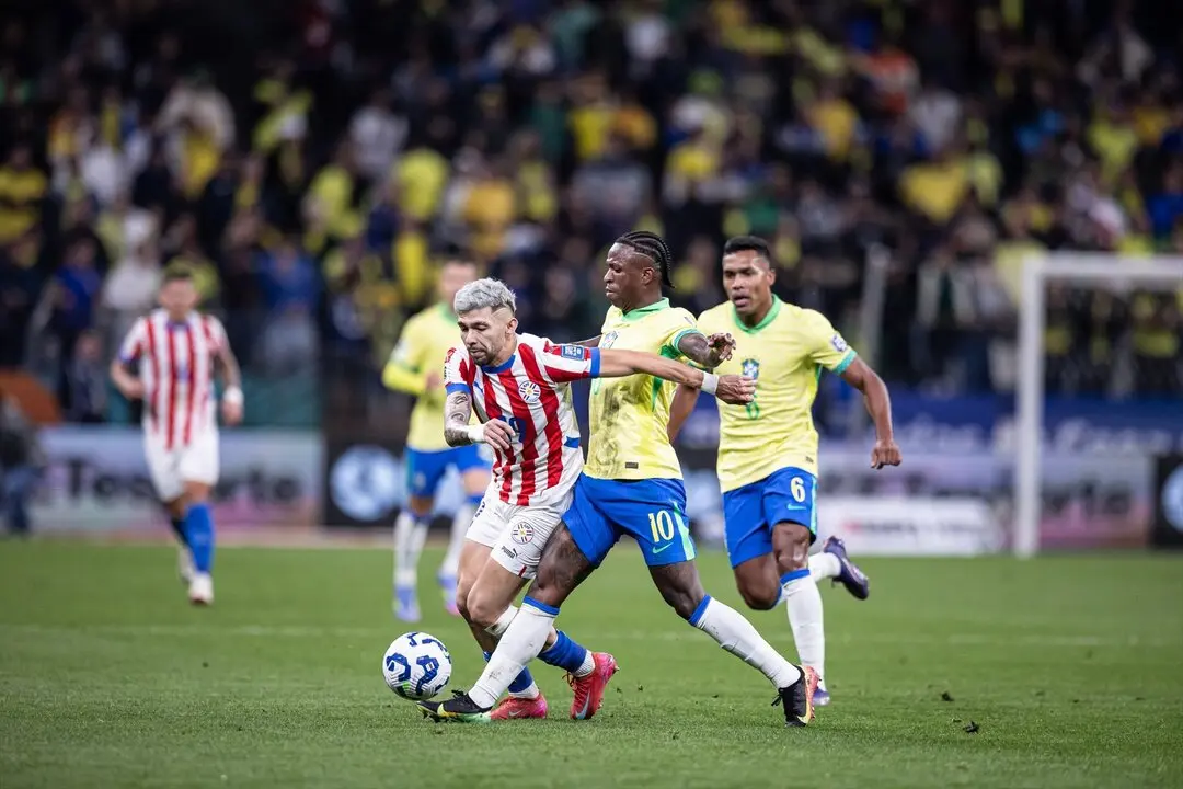 Vinicius en el partido entre Brasil y Paraguay. / Wanderson Oliveira