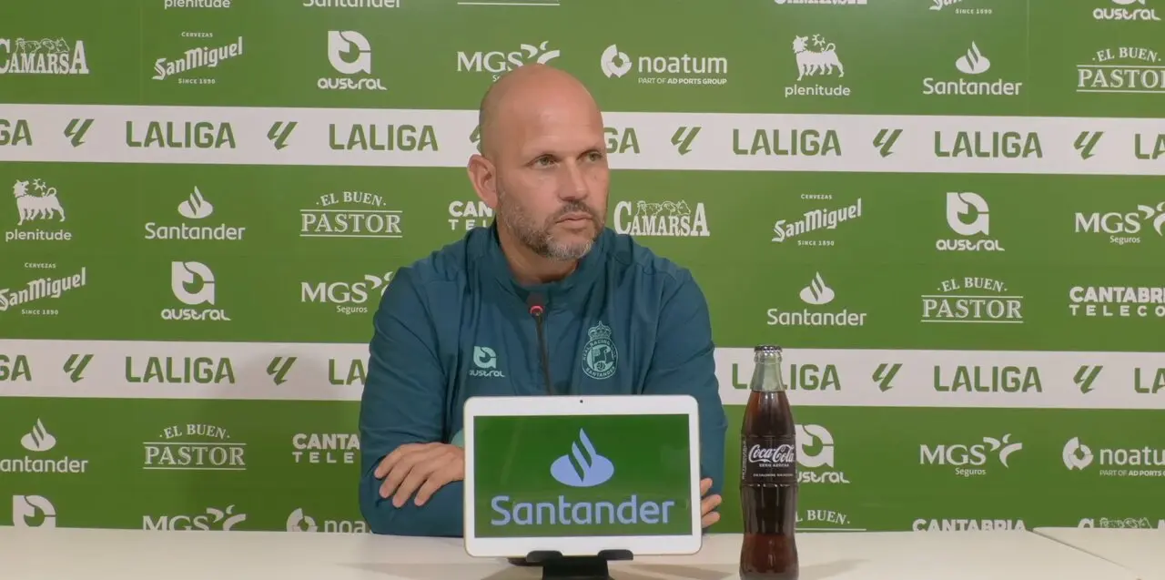 Jos&eacute; Alberto durante la rueda de prensa previa al encuentro de ma&ntilde;ana. / A.E.
