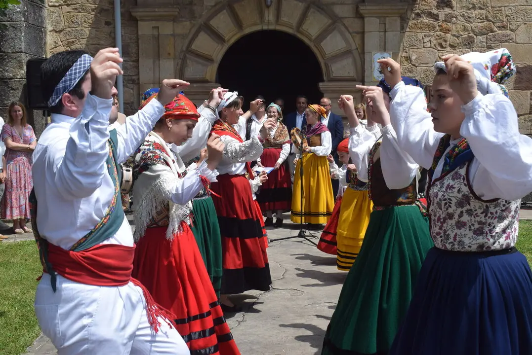 D&iacute;a Grande de las fiestas de San Antonio en Pi&eacute;lagos. / A.E.