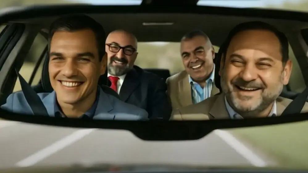 Imagen generada a trav&eacute;s de Inteligencia Artificial (IA) por el Partido Popular en la que figuran Pedro S&aacute;nchez, Jos&eacute; Luis &Aacute;balos, Koldo Garc&iacute;a y Santos Cerd&aacute;n dentro de un coche. / PP