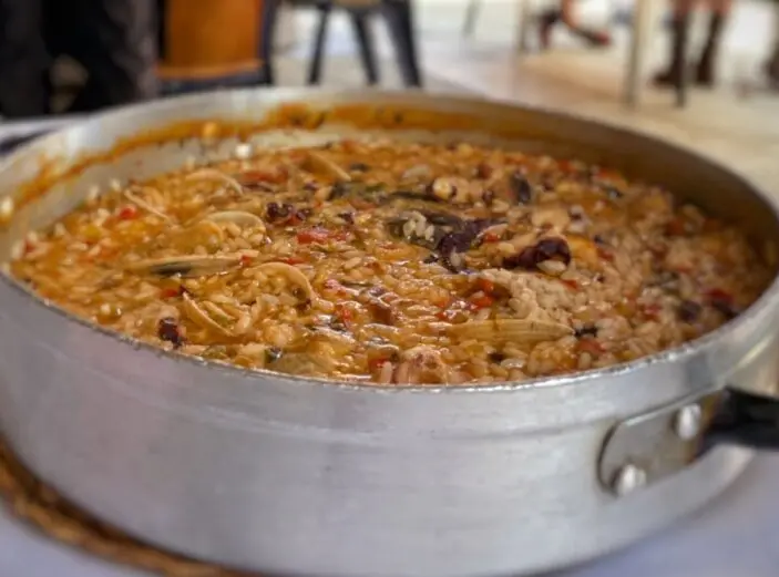 Arroz de pulpo con almejas. / D.M.F.