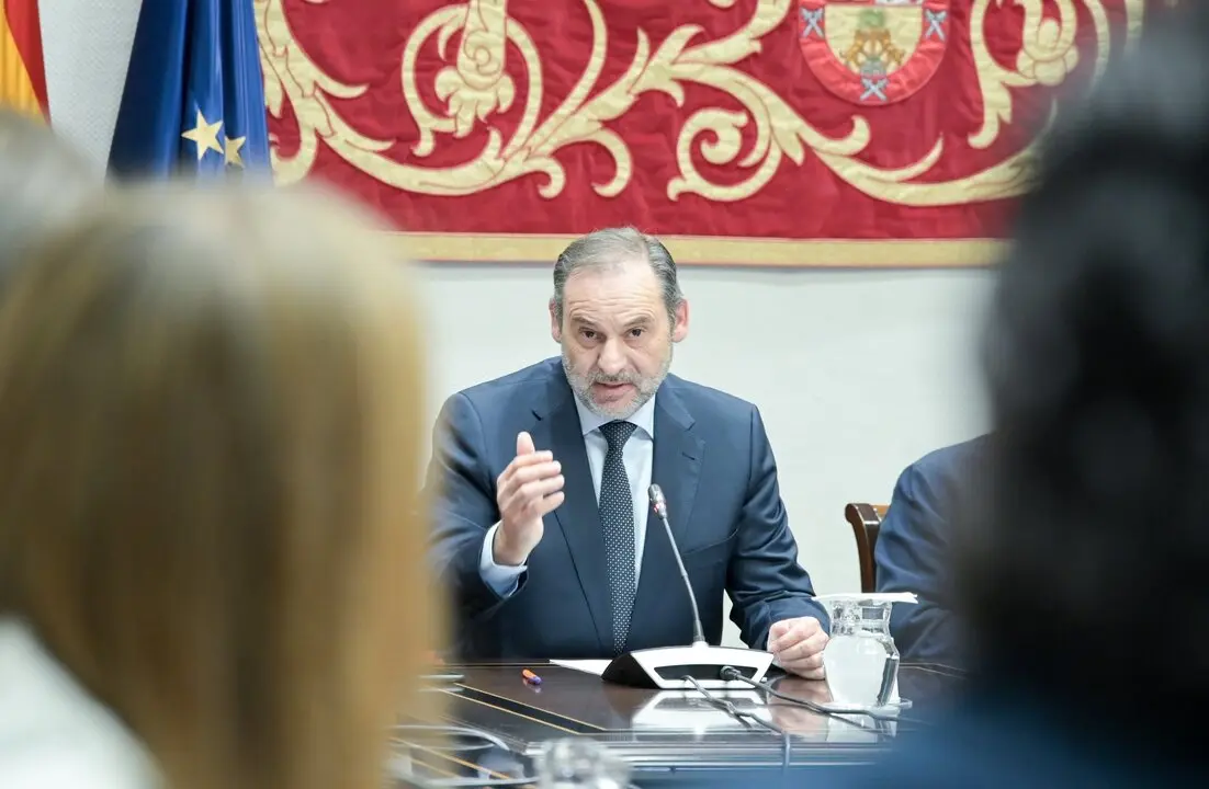 El exministro de Transportes, Jos&eacute; Luis &Aacute;balos, comparece ante la comisi&oacute;n de investigaci&oacute;n. / EP