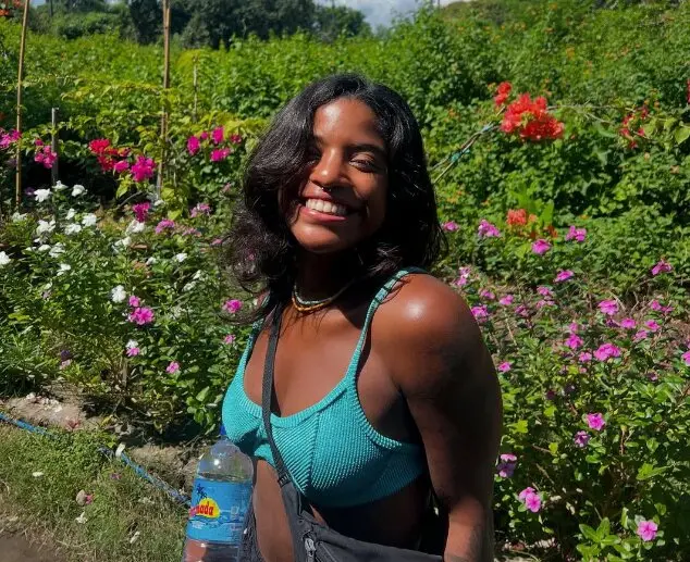 Juliana Marins en una publicaci&oacute;n ene redes sociales en su estancia en Indonesia. / IG