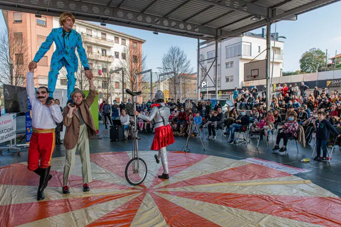 Circo en Torrelavega por la Semana de la Audici&oacute;n. / ep