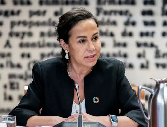 La ex presidenta de Adif, Isabel Pardo de Vera. / x