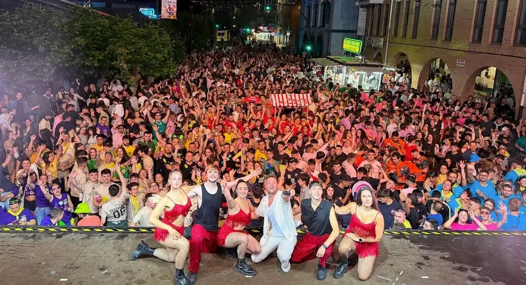 Titanium Show en las fiestas de Corrales. / Titanium Show