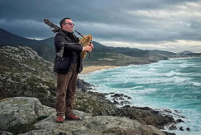 El gaitero Xo&aacute;n Carlos Rilo. / x