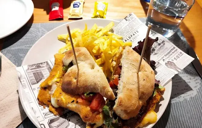 Uno de los platos que ofrece la Cafeter&iacute;a Nubes. / I.I.