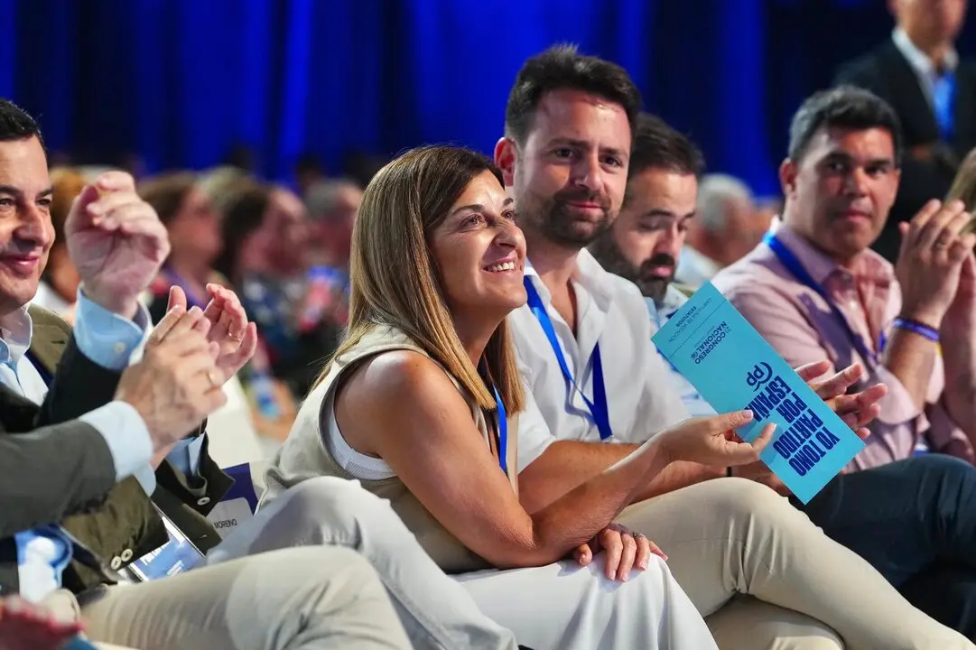 La presidenta de Cantabria en el Congreso Nacional del PP. / A.E.
