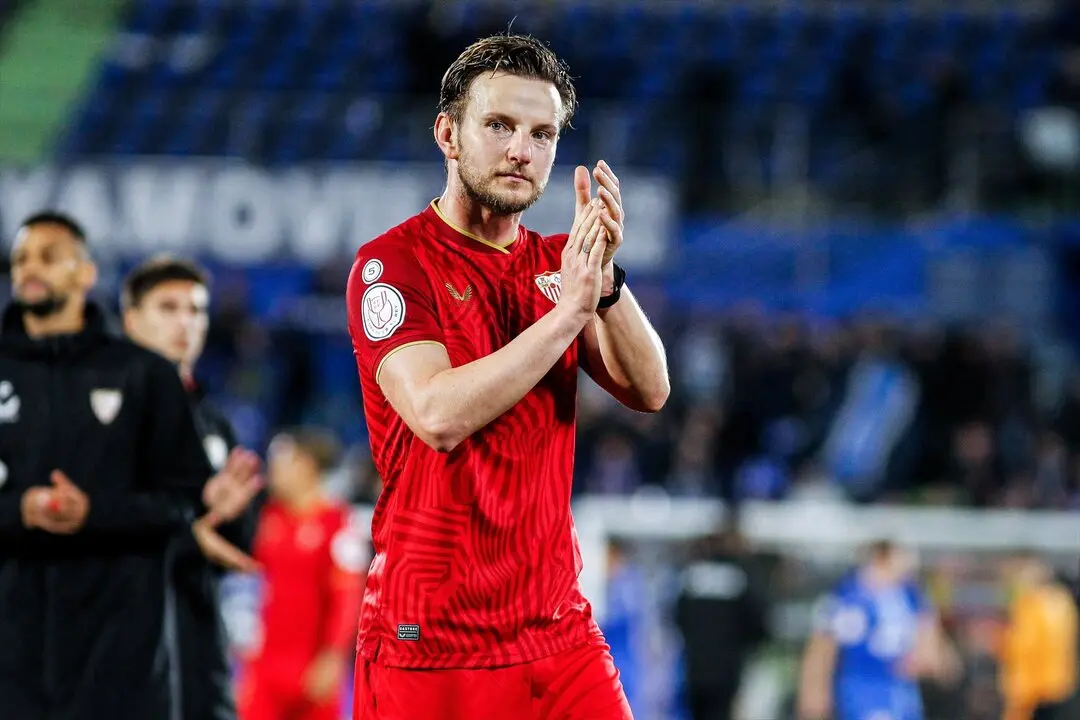 Iv&aacute;n Rakitic durante un partido con el Sevilla. / EP