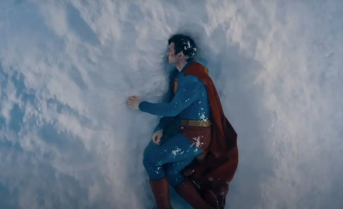 Una de las escenas del trailer de Superman. / WB