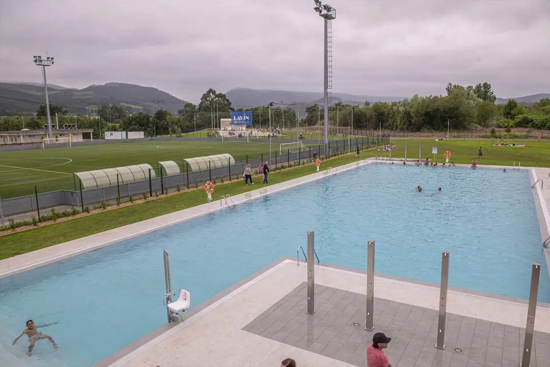 Piscina de Torrelavega. / A.T.