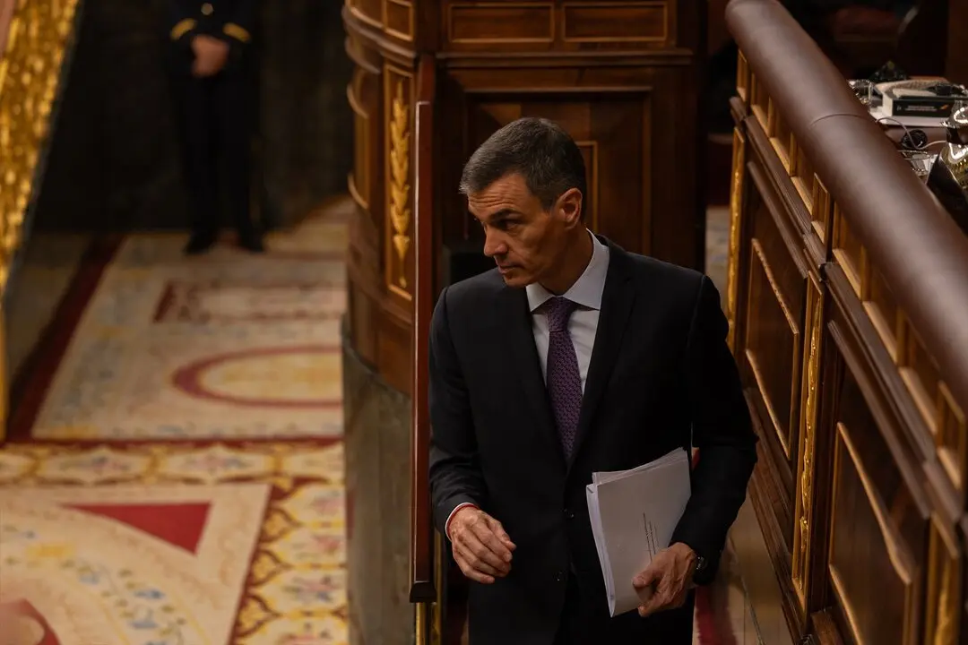 El presidente del Gobierno, Pedro S&aacute;nchez, durante un pleno extraordinario, en el Congreso de los Diputados. / Ananda Manj&oacute;n