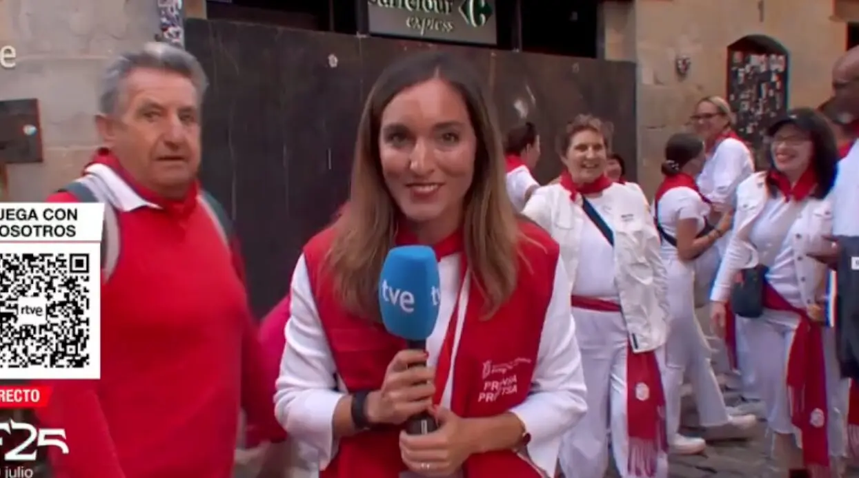 Momento del directo en San Ferm&iacute;n por parte de RTVE. / RTVE