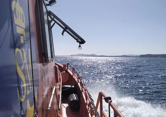 Salvamento Mar&iacute;timo en uno de los d&iacute;a de b&uacute;squeda de la persona desaparecida en Suances. / Salvamento Mar&iacute;timo