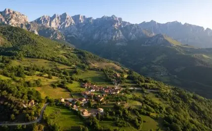 Los lugares escondidos de Cantabria atraen a los visitantes. / A.S.